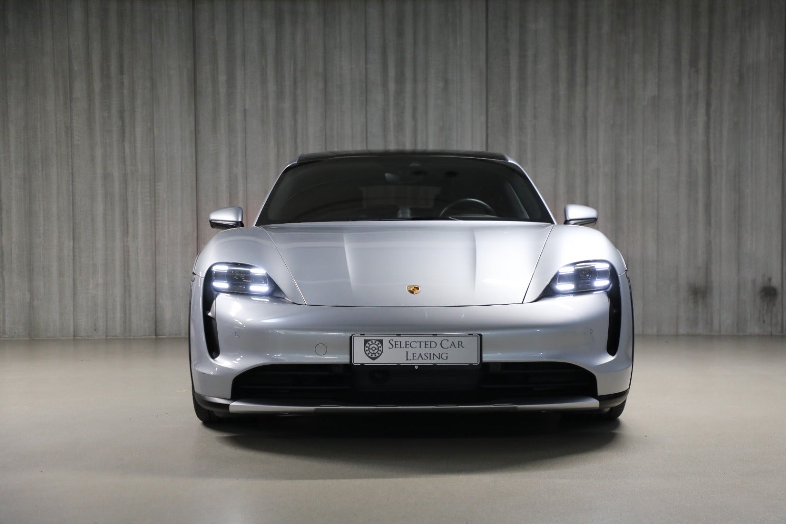 Porsche Taycan 4S Performance+ Cross Turismo
