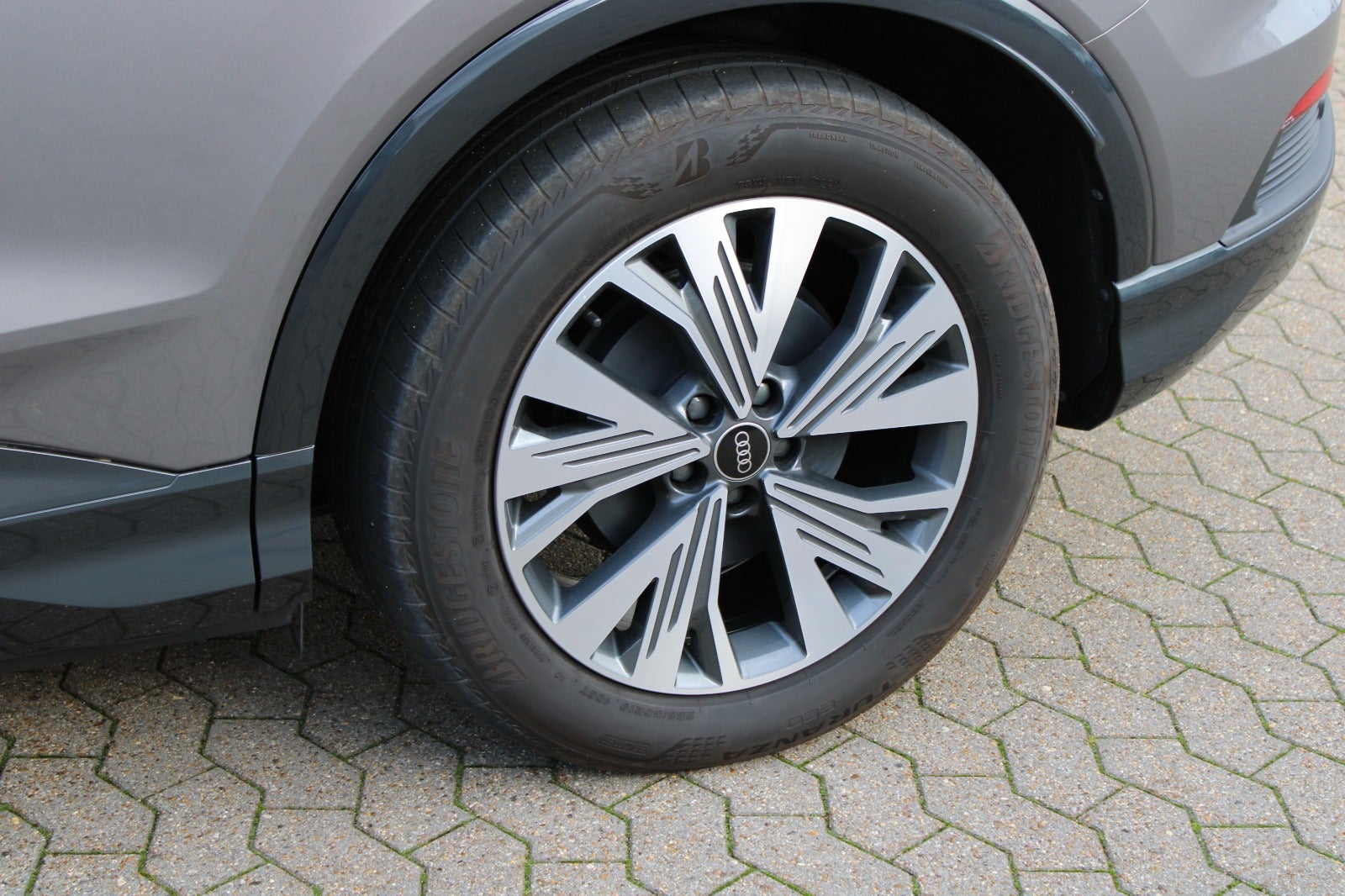 Audi Q4 e-tron Advanced