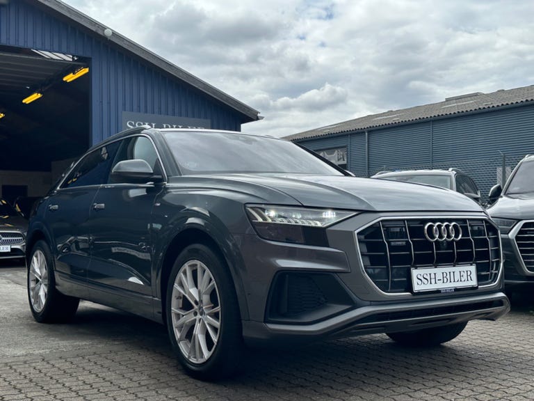 Audi Q8 TDi S-line quattro Tiptr. Van