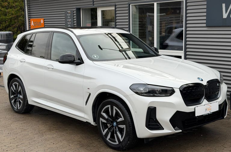 BMW iX3 Charged M-Sport