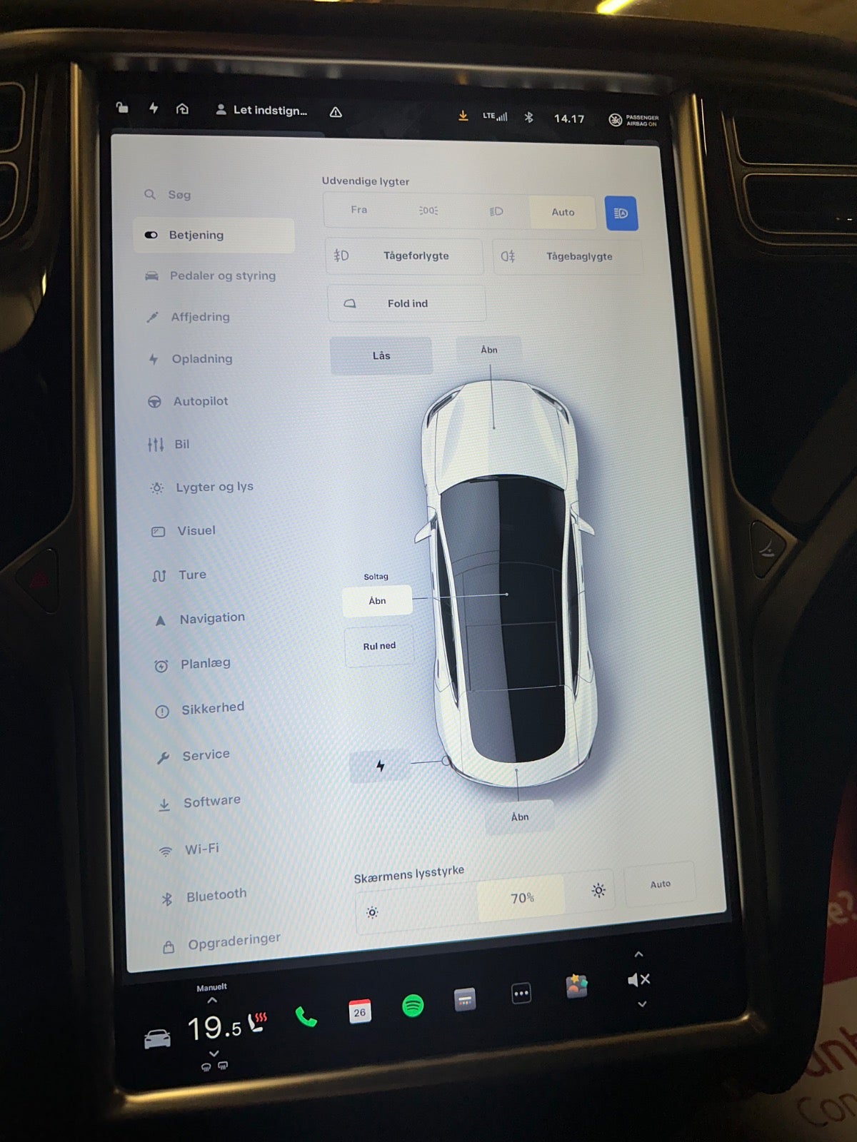 Tesla Model S 2016