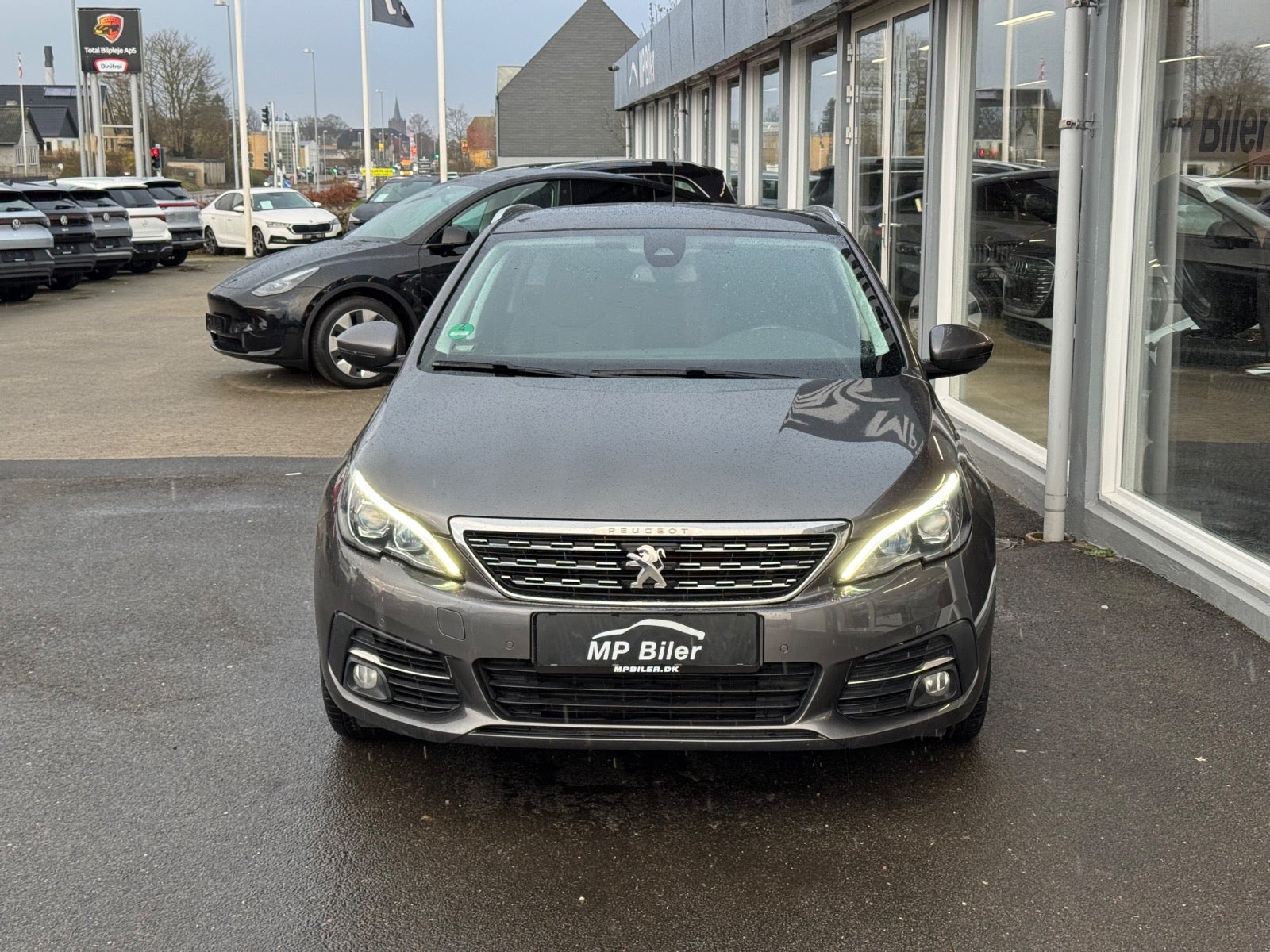 Billede af Peugeot 308 1,6 BlueHDi 120 Allure Sky SW