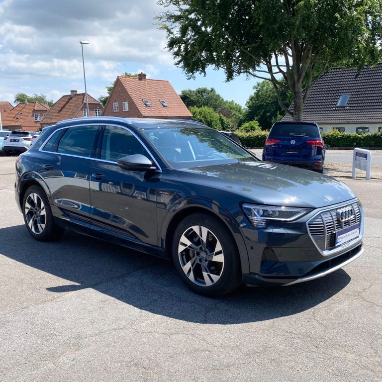 Audi e-tron quattro