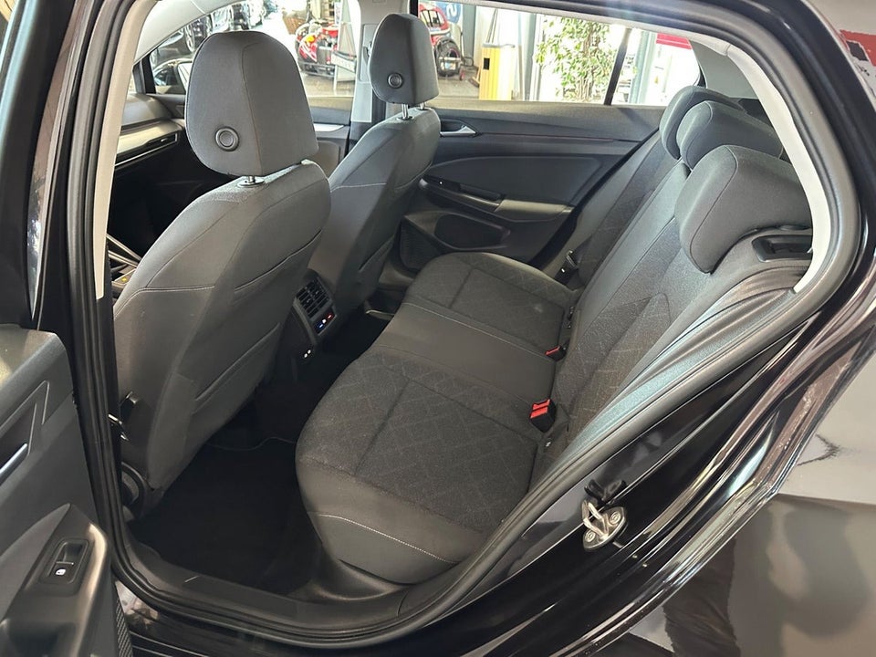 VW Golf VIII, Billede 4