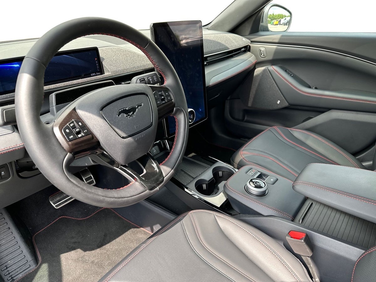 Ford Mustang Mach-E Standard Range AWD billede 10