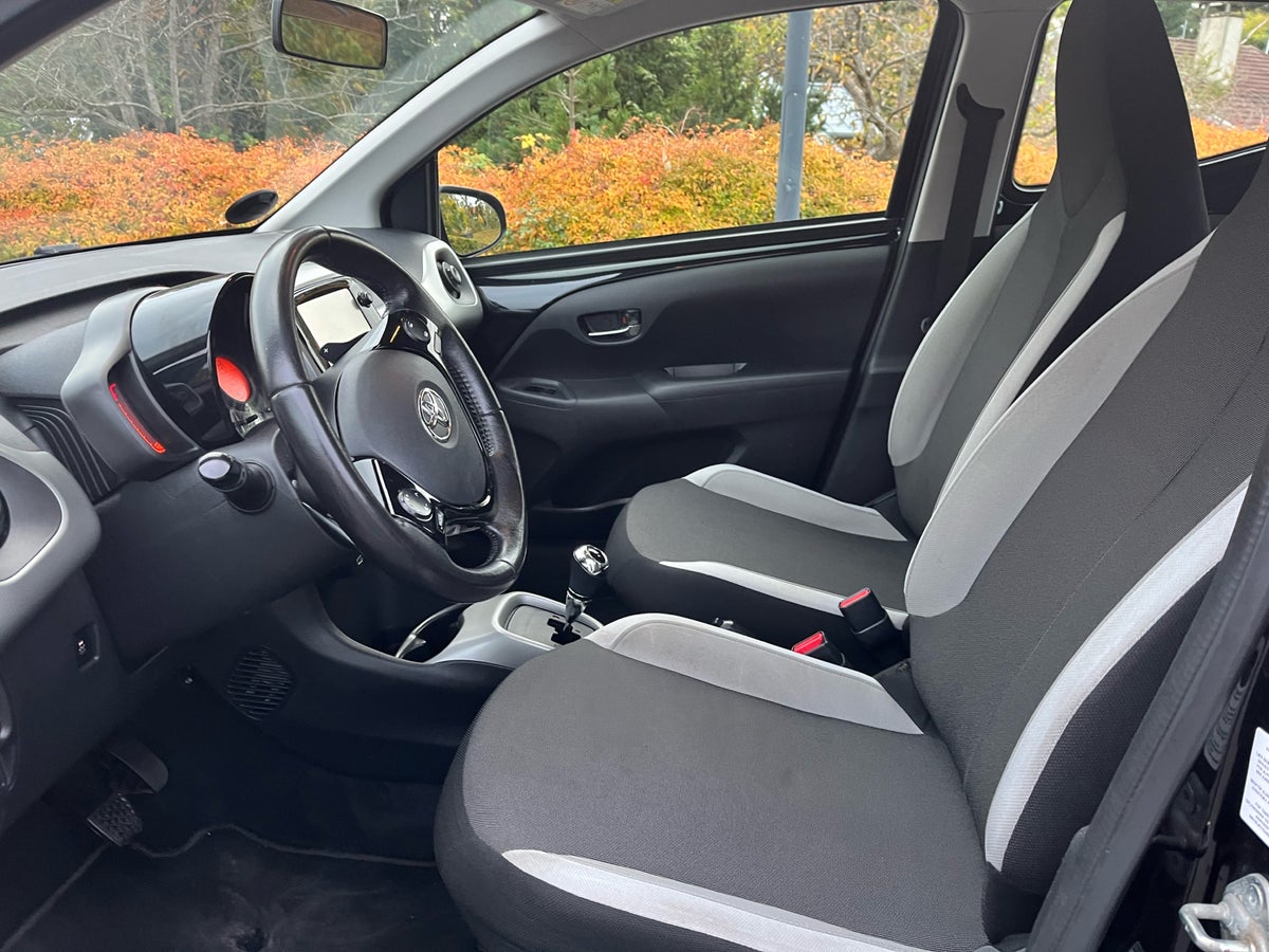 Toyota Aygo VVT-i x-play x-shift billede 4