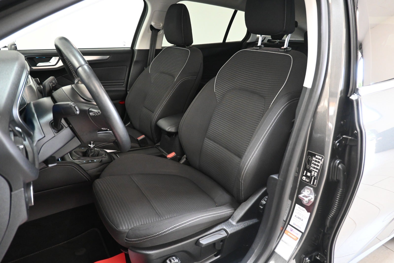 Ford Focus EcoBoost mHEV Titanium X stc.