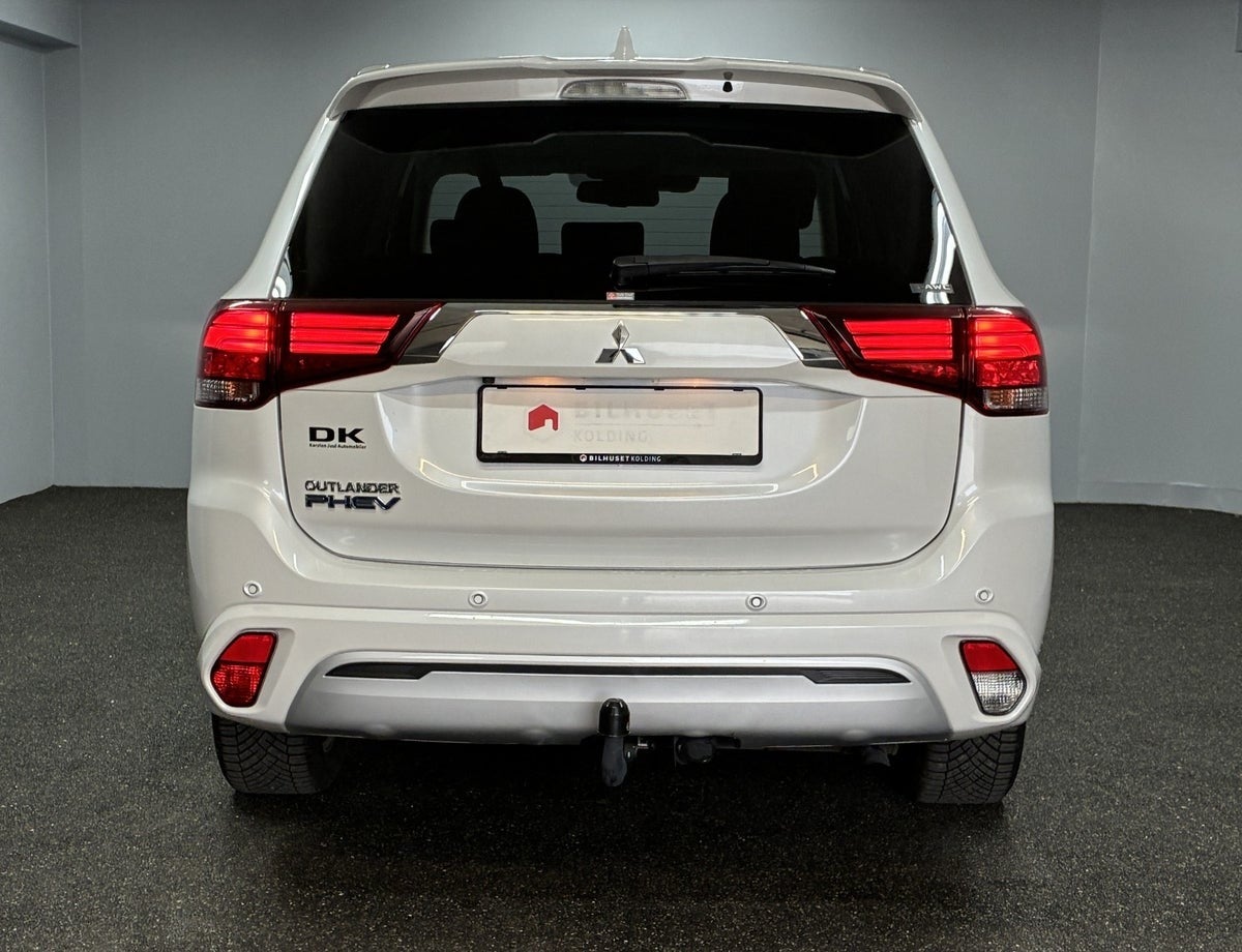Billede af Mitsubishi Outlander 2,4 PHEV Intense CVT 4WD