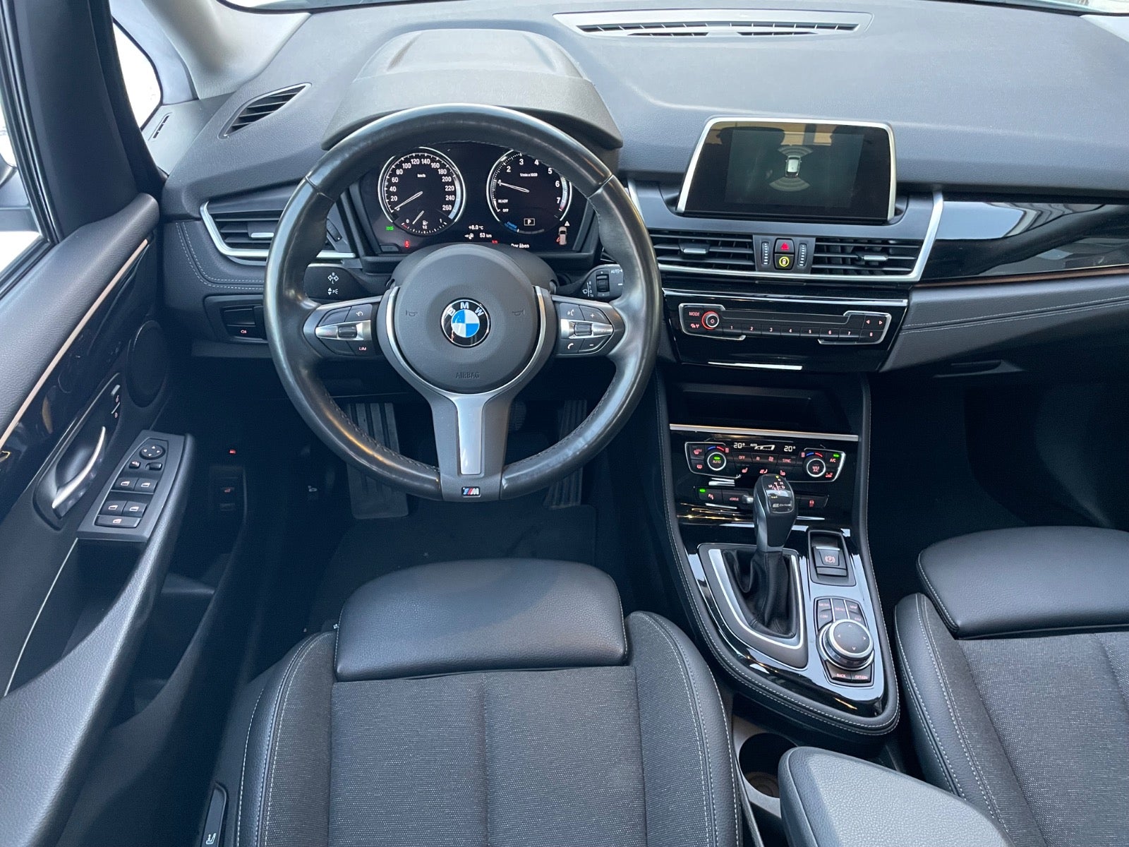 BMW 225xe 2019