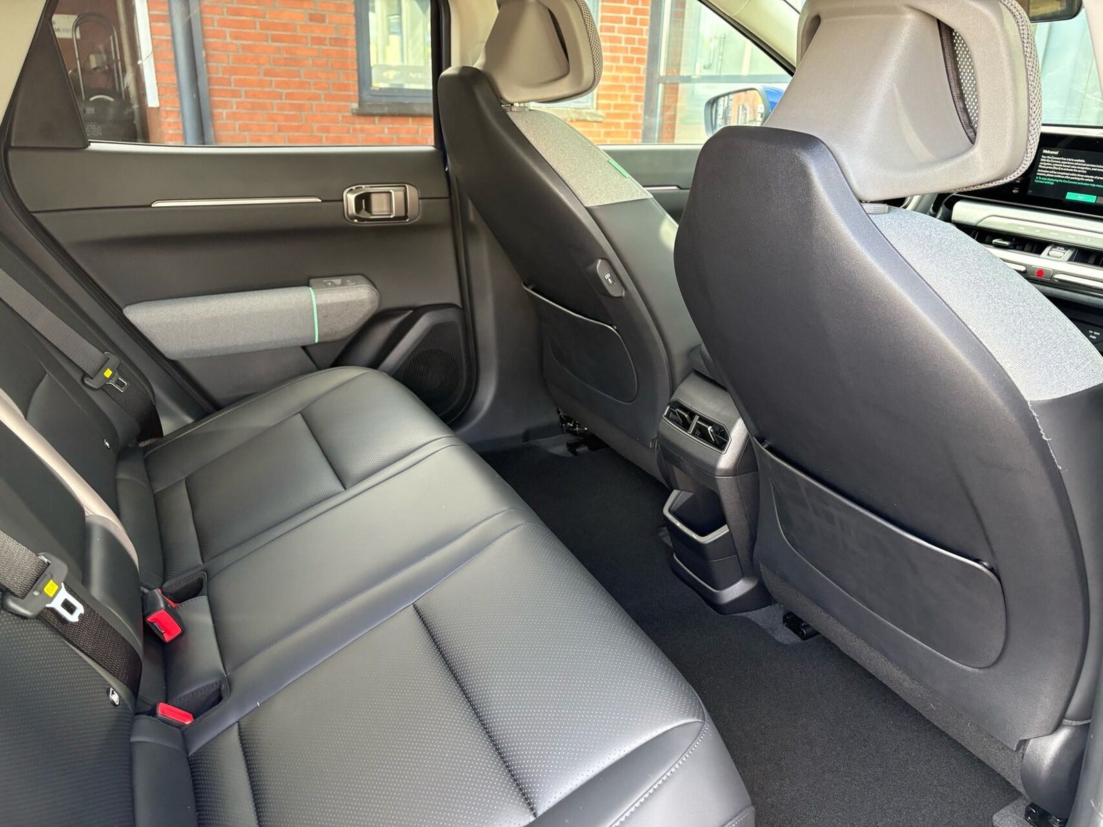 Kia EV4 Long Range Business Plus Fastback