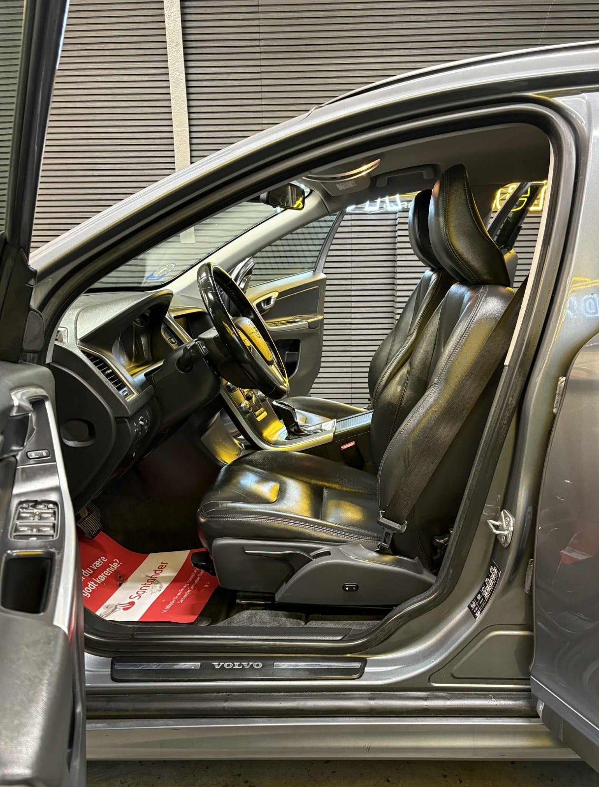 Billede af Volvo XC60 2,0 D4 190 Momentum aut. Van