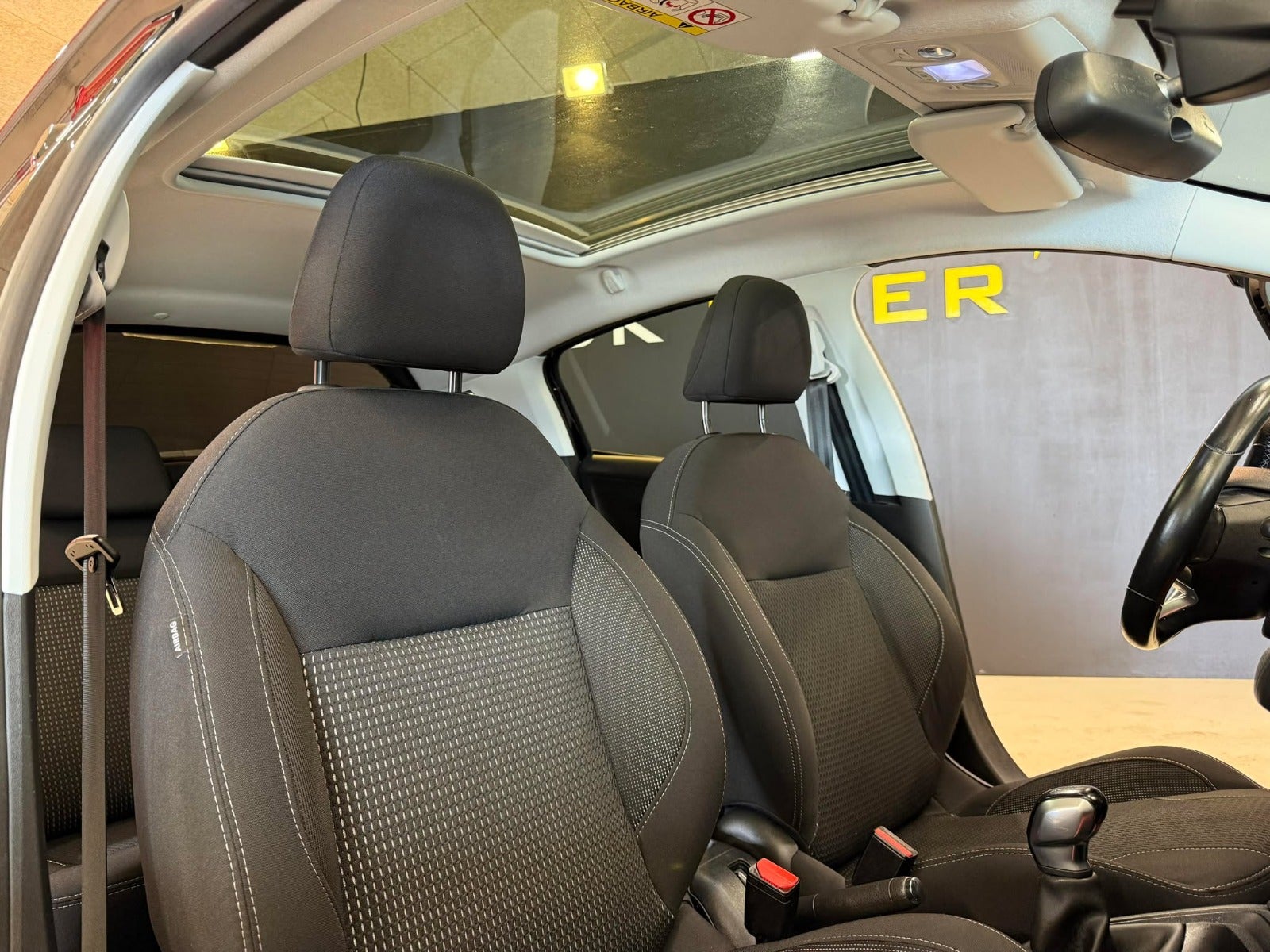 Billede af Peugeot 208 1,5 BlueHDi 100 Prestige Sky