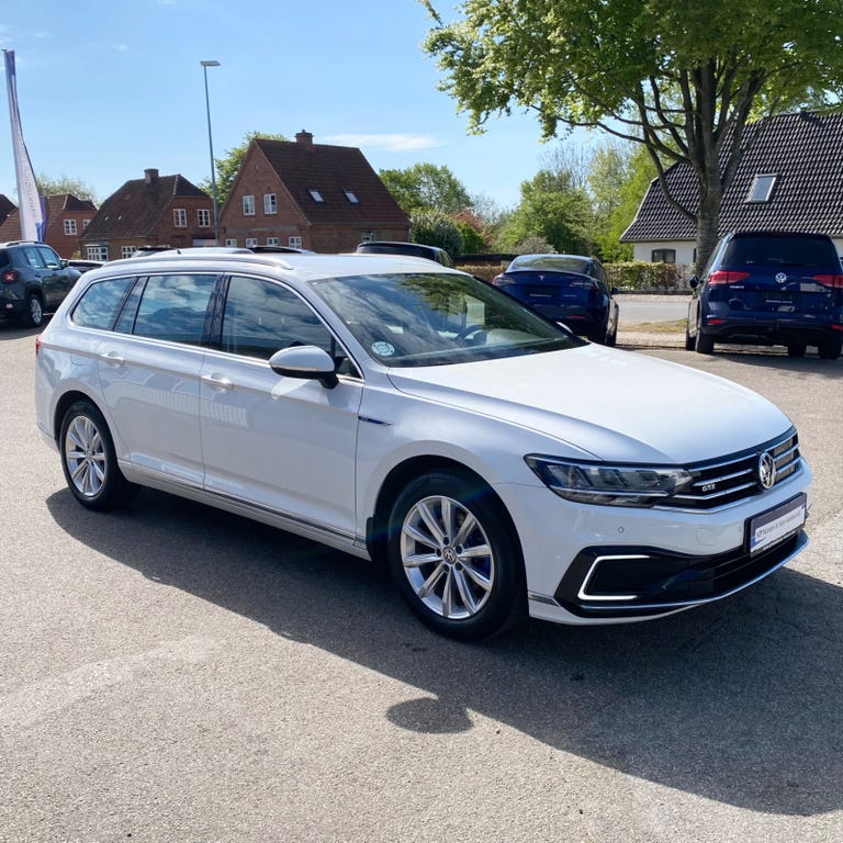 VW Passat GTE Variant DSG
