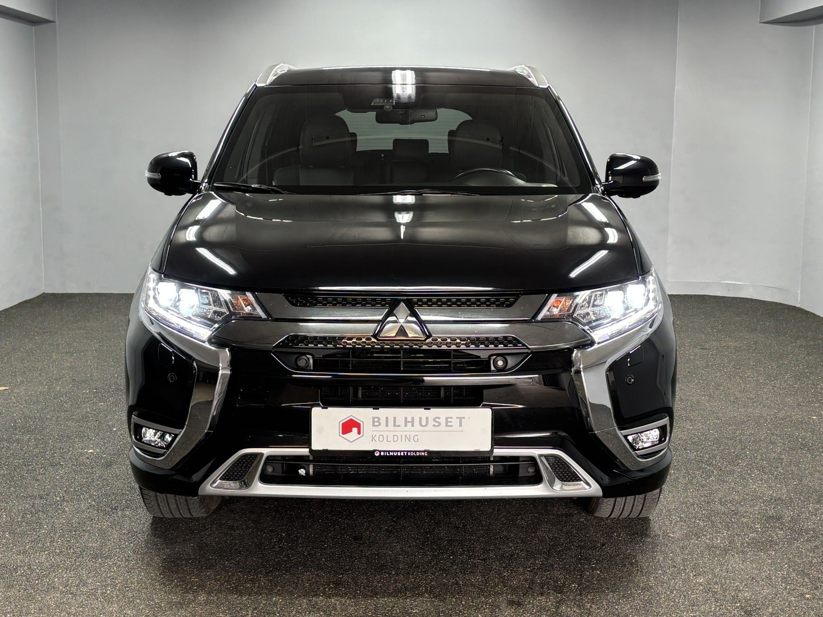 Billede af Mitsubishi Outlander 2,4 PHEV Instyle CVT 4WD