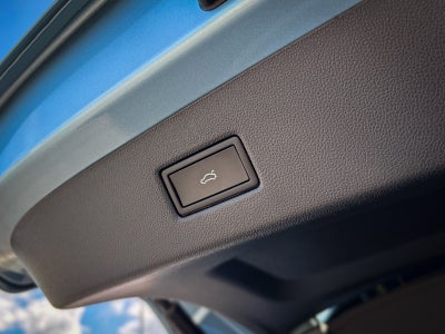 Ford Explorer Premium Extended Range