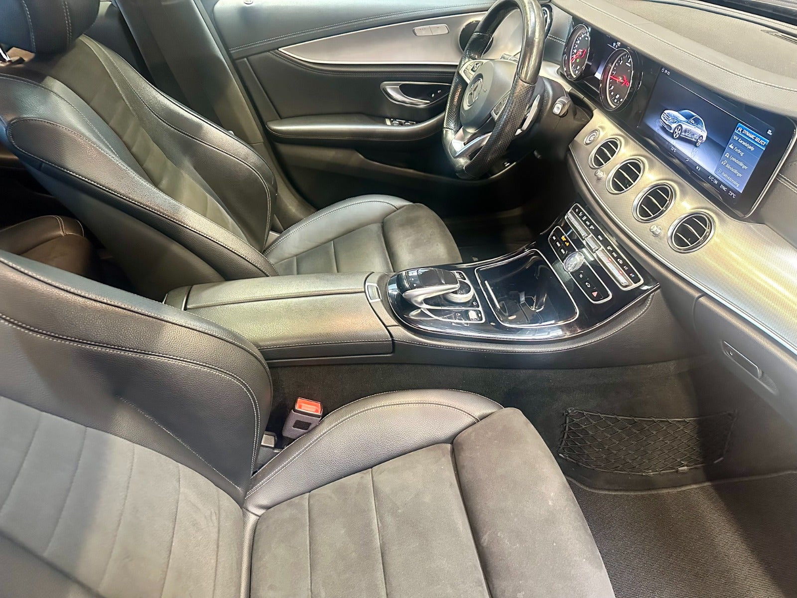 Billede af Mercedes E220 d 2,0 AMG Line aut.