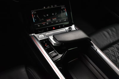 Audi e-tron S-line Sportback quattro