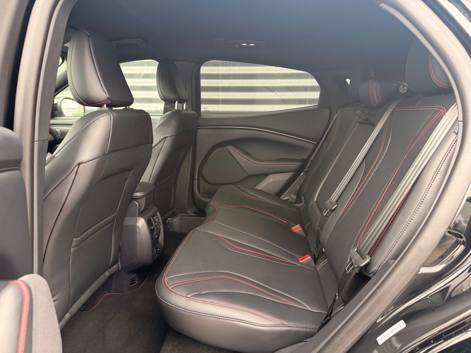 Billede af Ford Mustang Mach-E 88 Premium Extended Range AWD