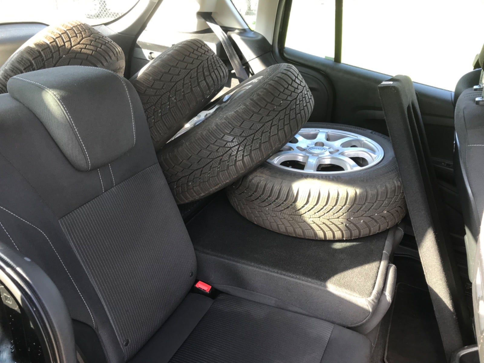 Ford B-MAX SCTi 100 Titanium