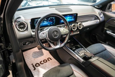 Mercedes EQB250+