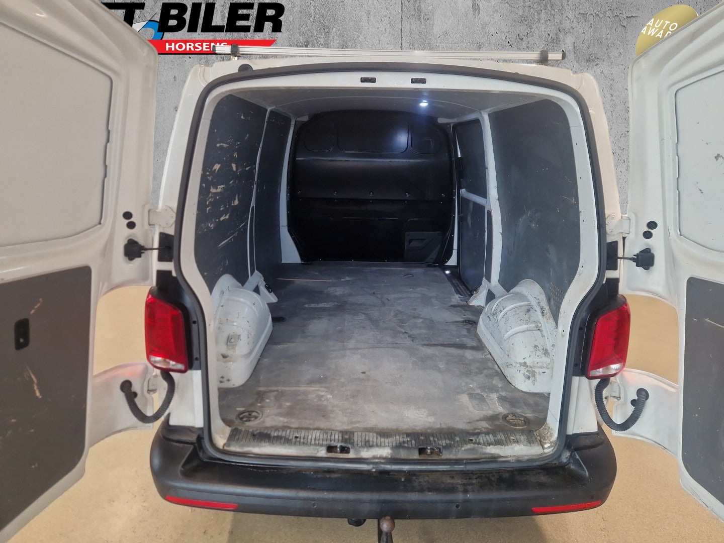 Billede af VW Transporter 2,0 TDi 110 Kassevogn lang