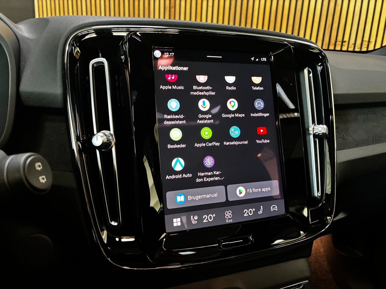 Billede af Volvo XC40  P6 ReCharge Ultimate