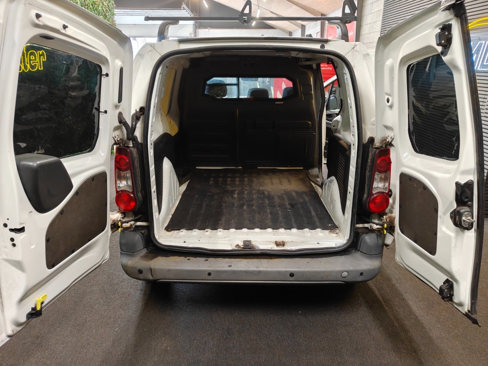 Billede af Peugeot Partner 1,6 e-HDi 90 L2 ESG Van Flexpack