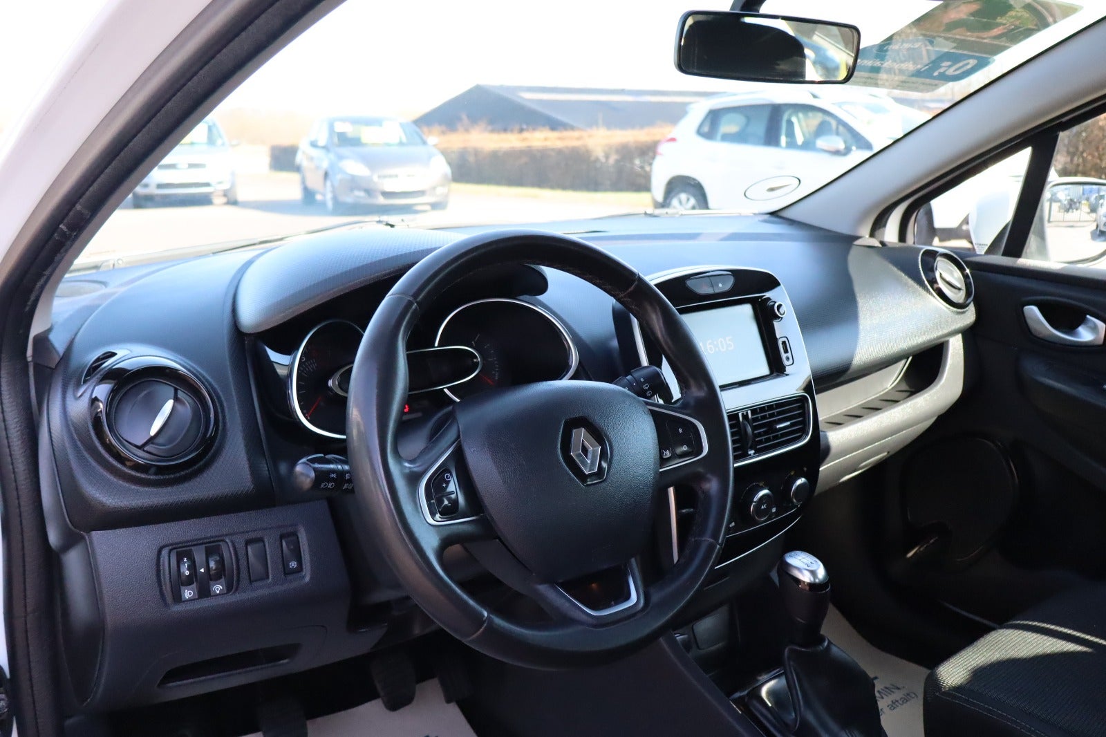 Billede af Renault Clio IV 0,9 TCe 90 Limited Sport Tourer