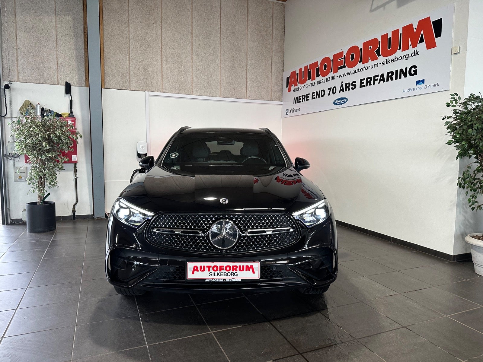 Mercedes GLC300 e, Billede 2