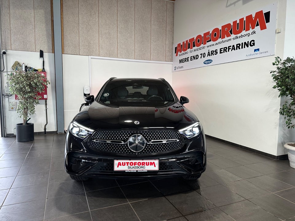 Mercedes GLC300 e, Billede 2