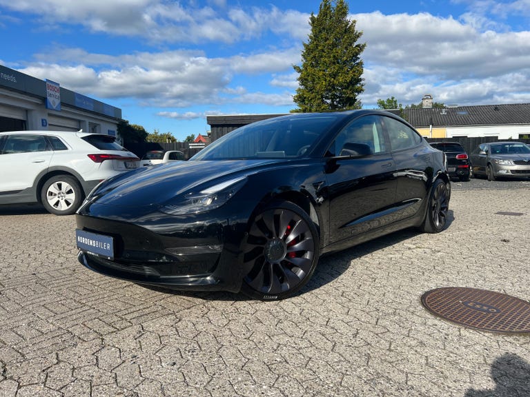 Tesla Model 3 Performance AWD