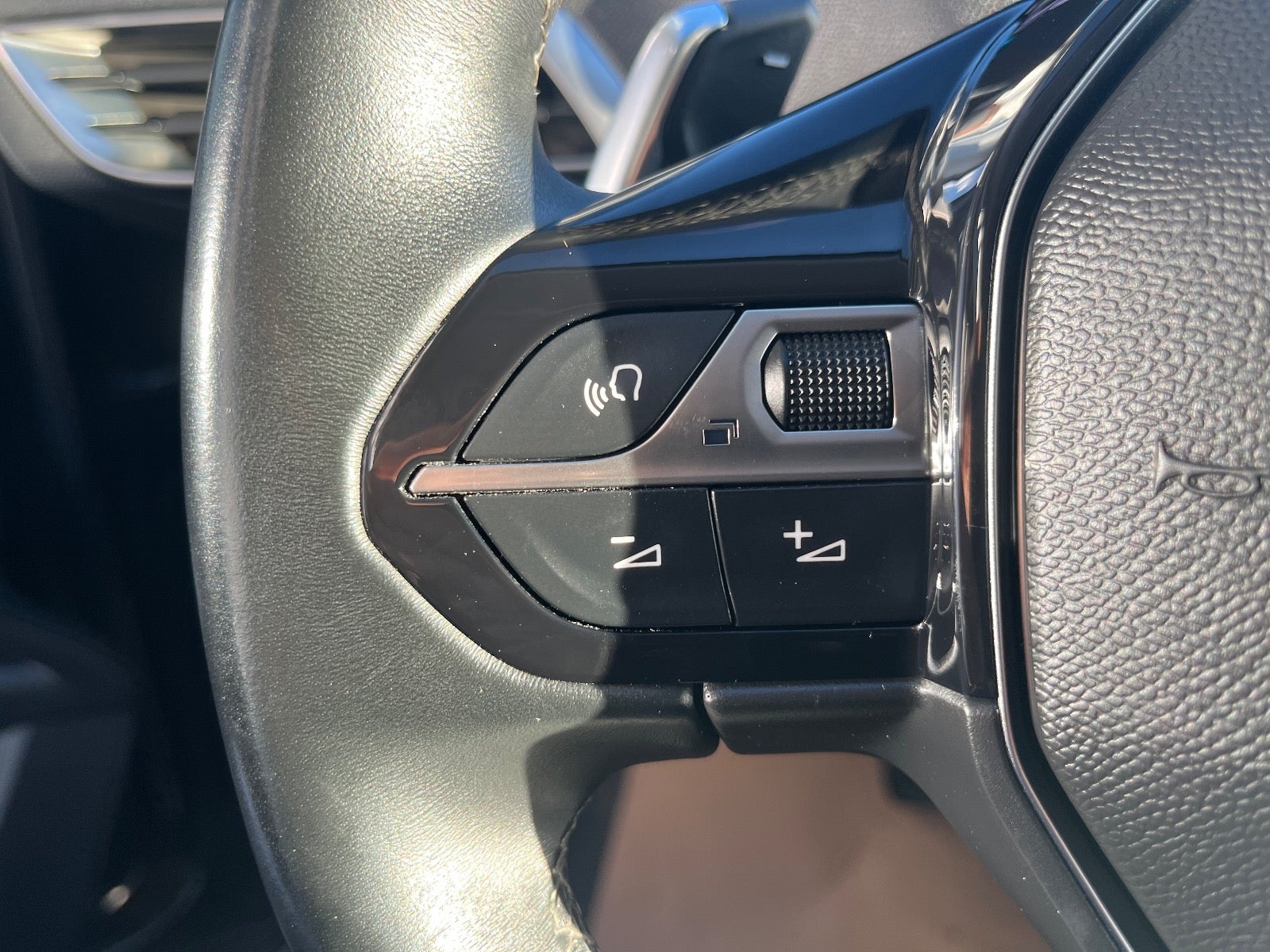 Billede af Peugeot 3008 1,6 Hybrid Allure Pack EAT8