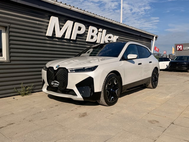 BMW iX  xDrive40