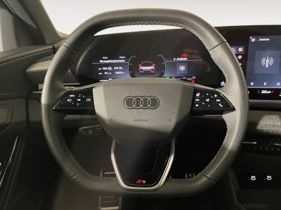 Audi Q6 e-tron S-line quattro Van