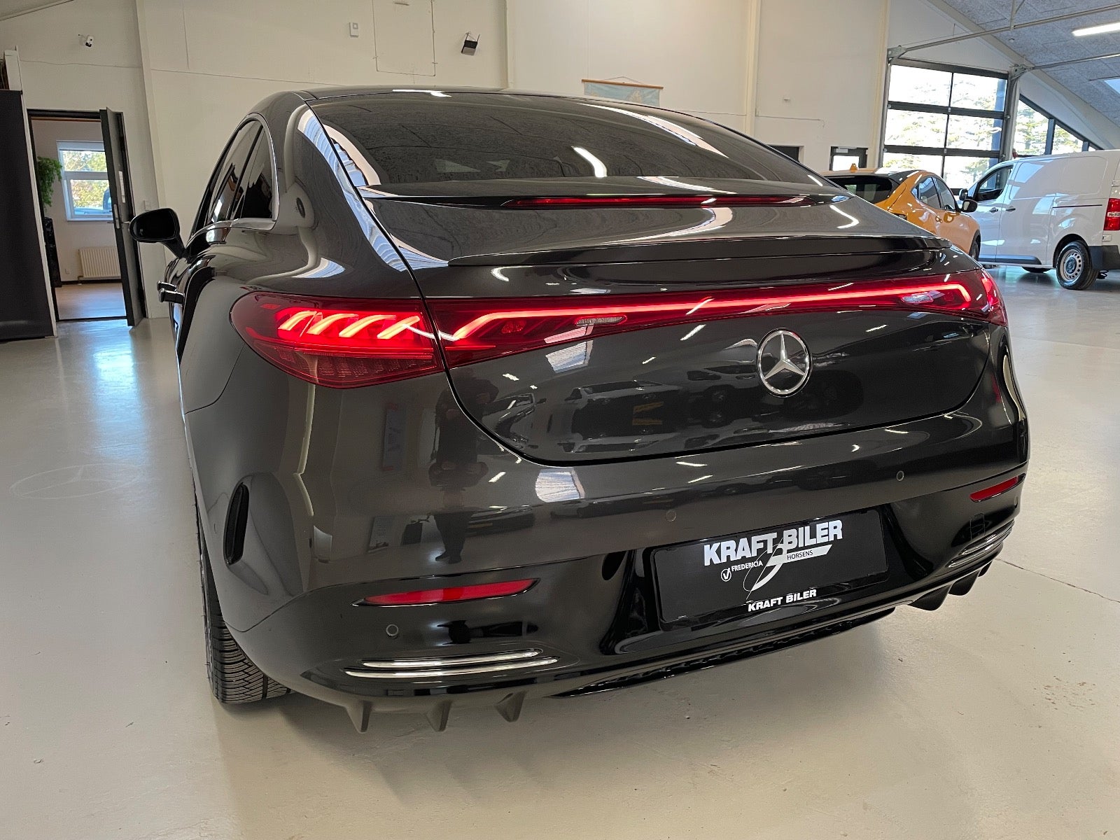 Billede af Mercedes EQE350  AMG Line