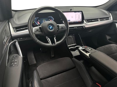 BMW iX1 eDrive20 M-Sport billede 2