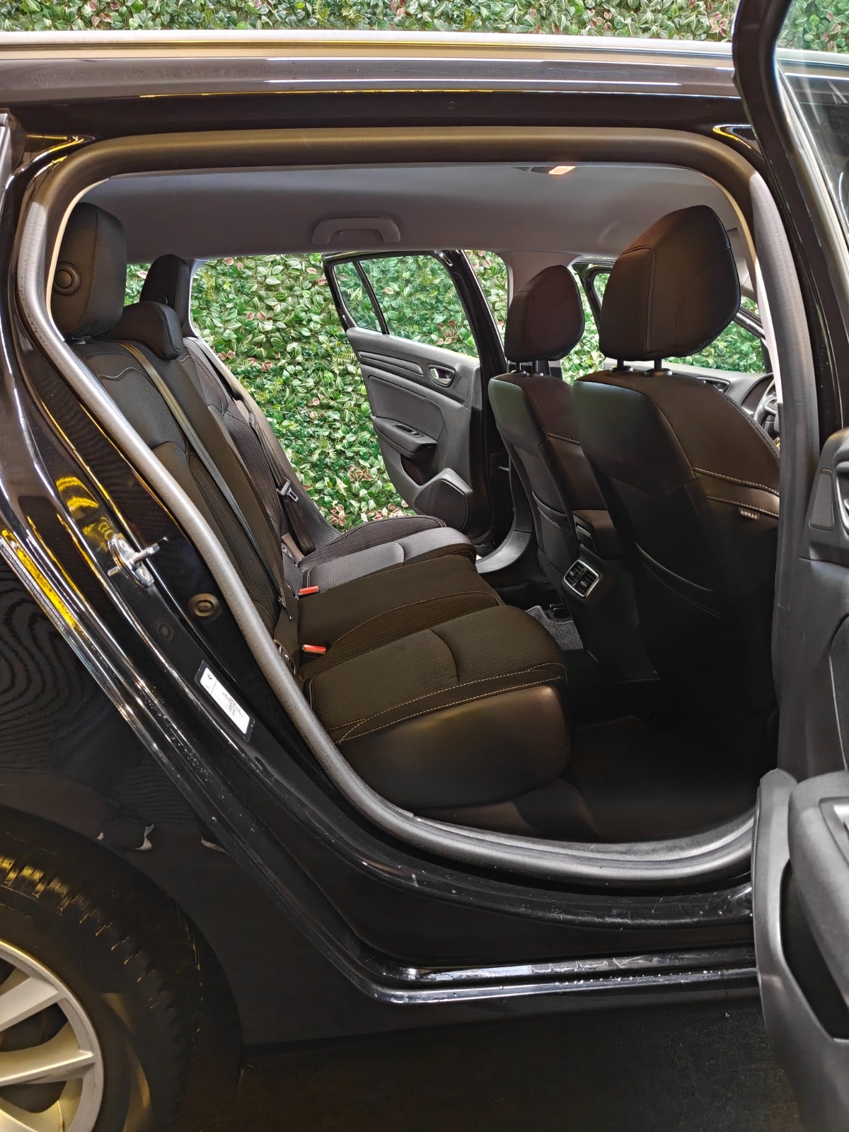 Billede af Renault Megane IV 1,2 TCe 130 Zen Sport Tourer EDC