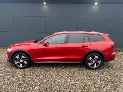 Volvo V60 CC 2,0 B5 250 aut. AWD 5d