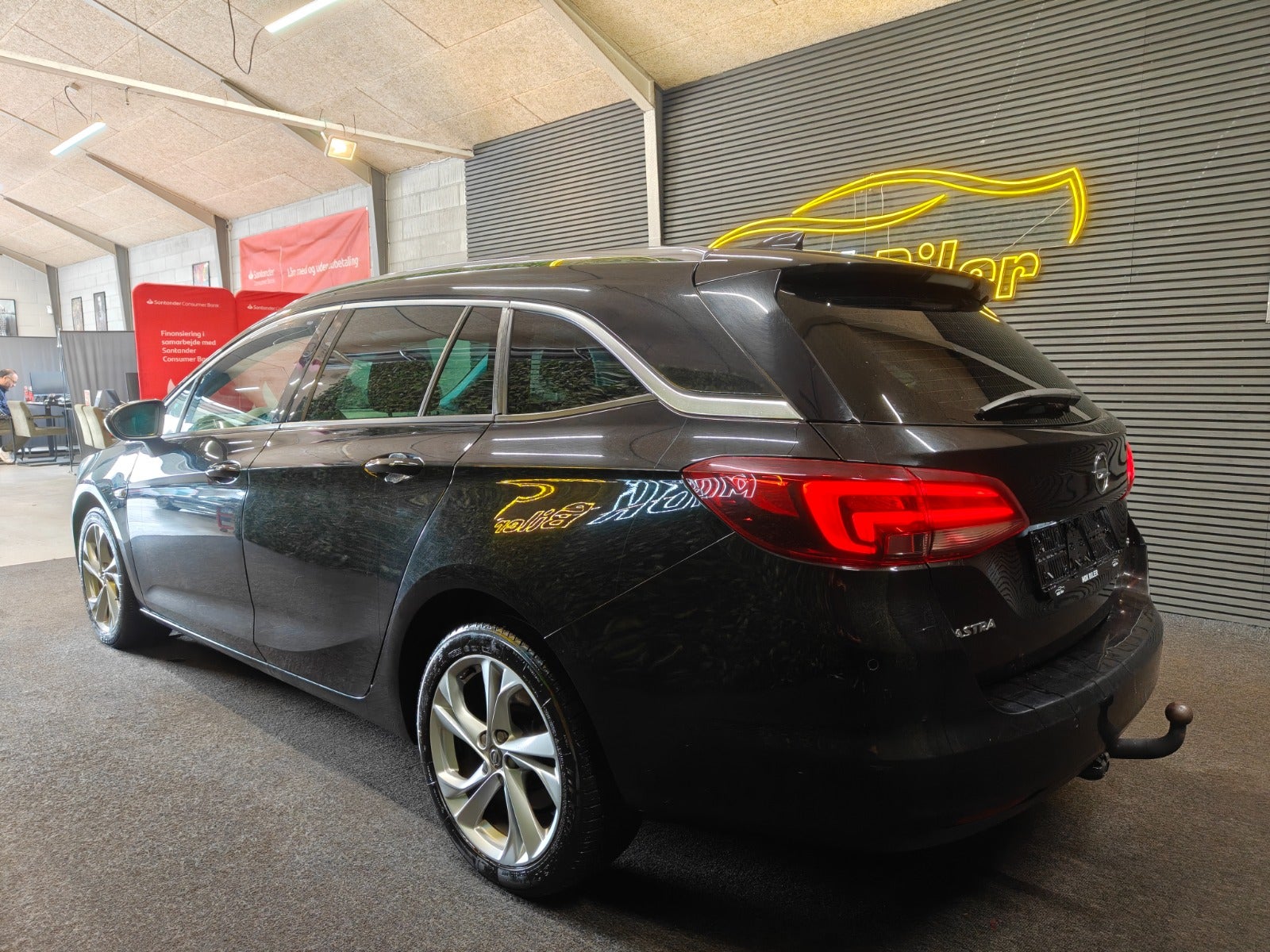 Billede af Opel Astra 1,6 CDTi 136 Dynamic Sports Tourer aut.