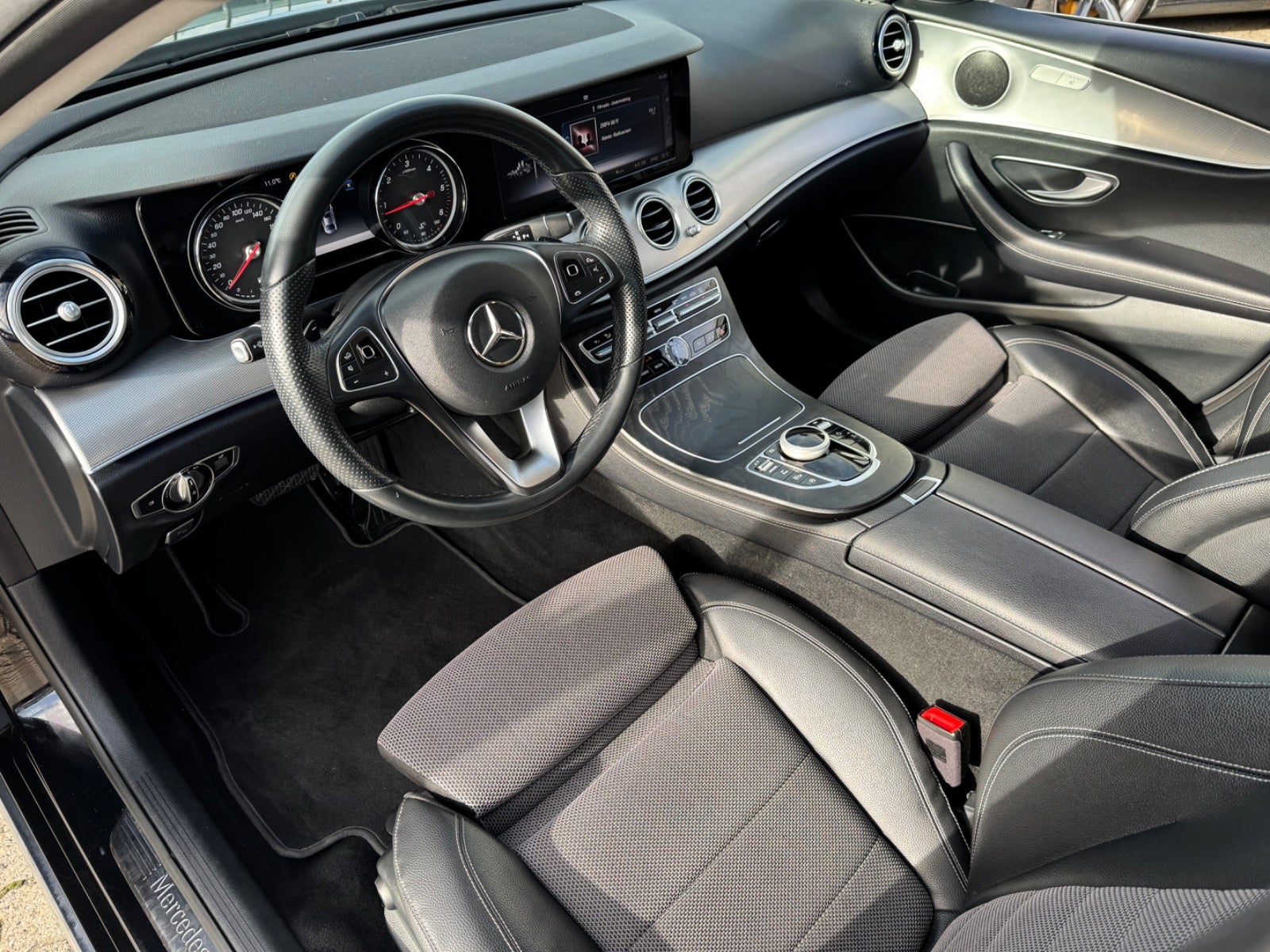 Mercedes E220 d Avantgarde aut.