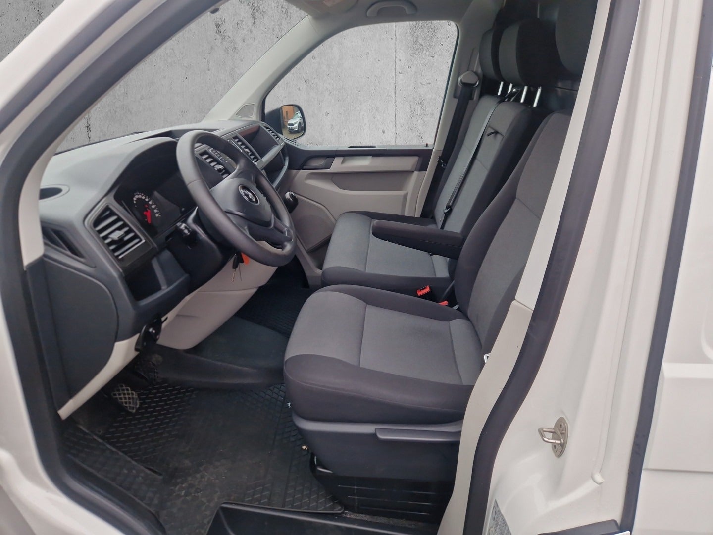 Billede af VW Transporter 2,0 TDi 114 Kassevogn kort BMT