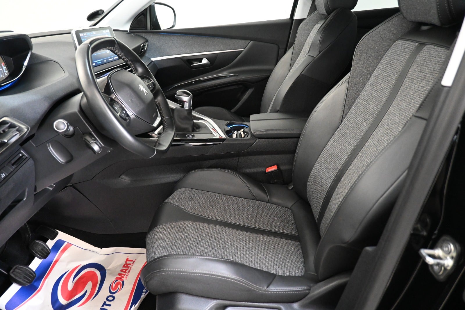 Peugeot 3008 BlueHDi 130 Infinity LTD