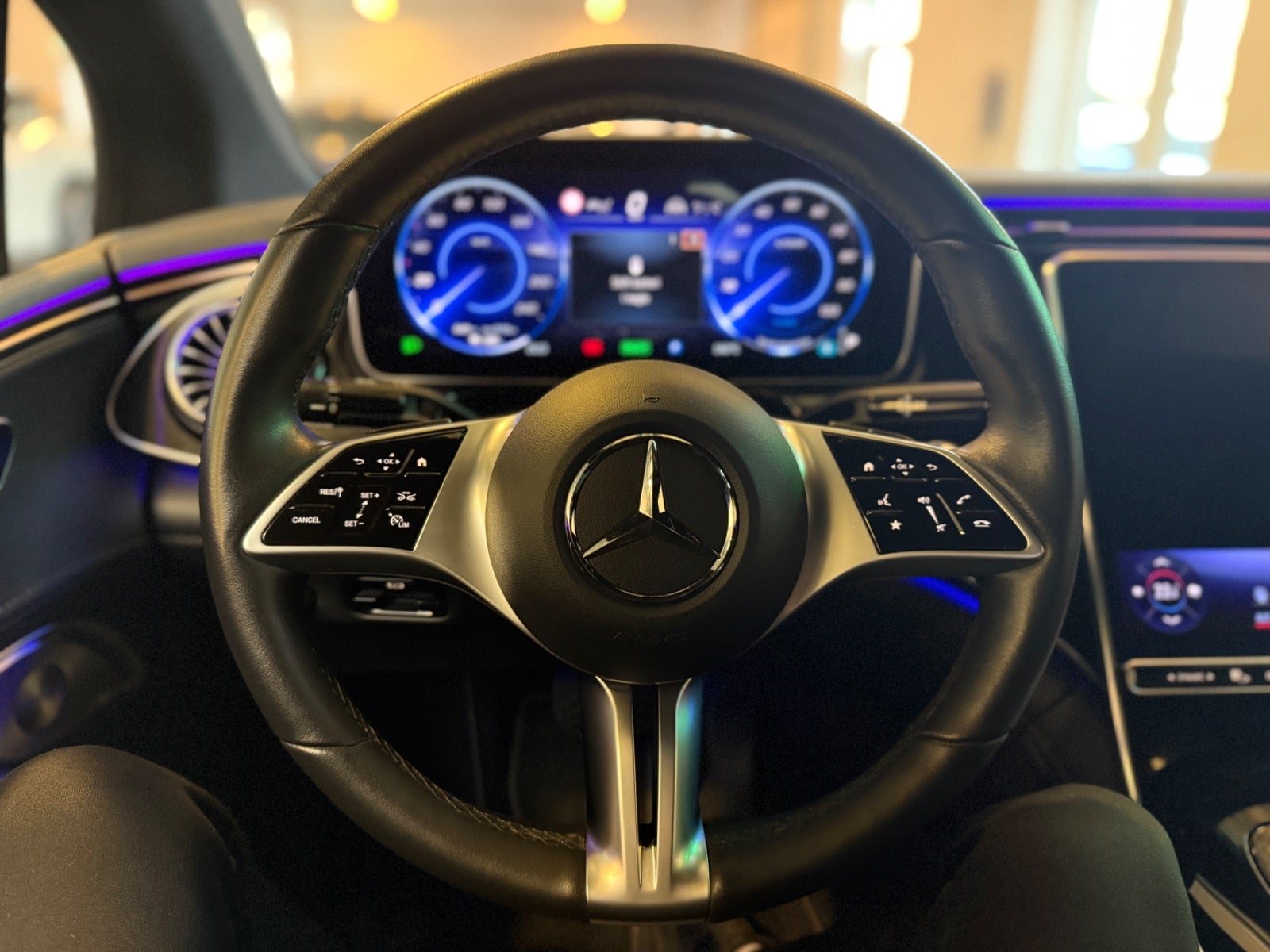 Mercedes EQE350 Electric Art