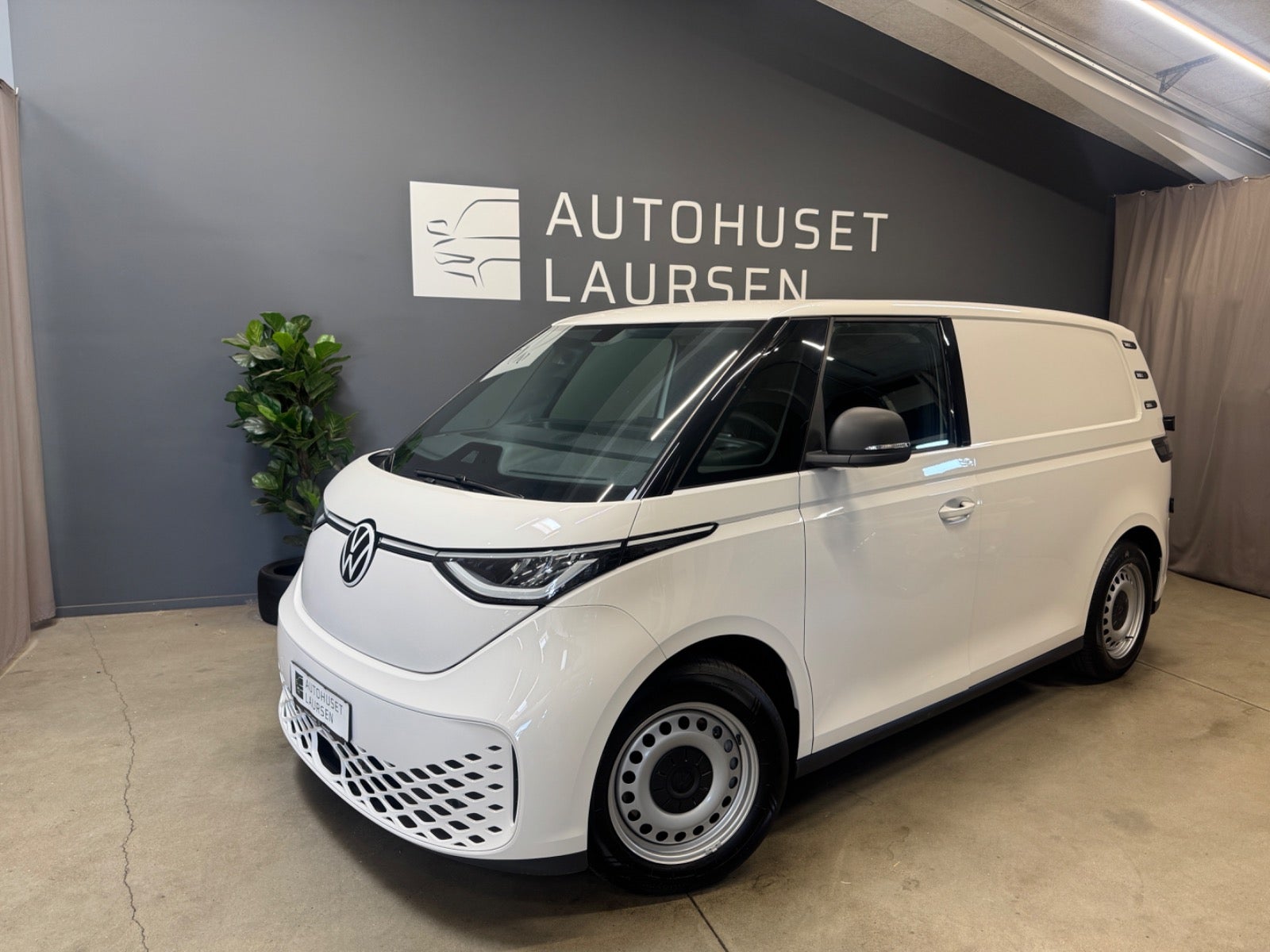 VW ID. Buzz Cargo Pro