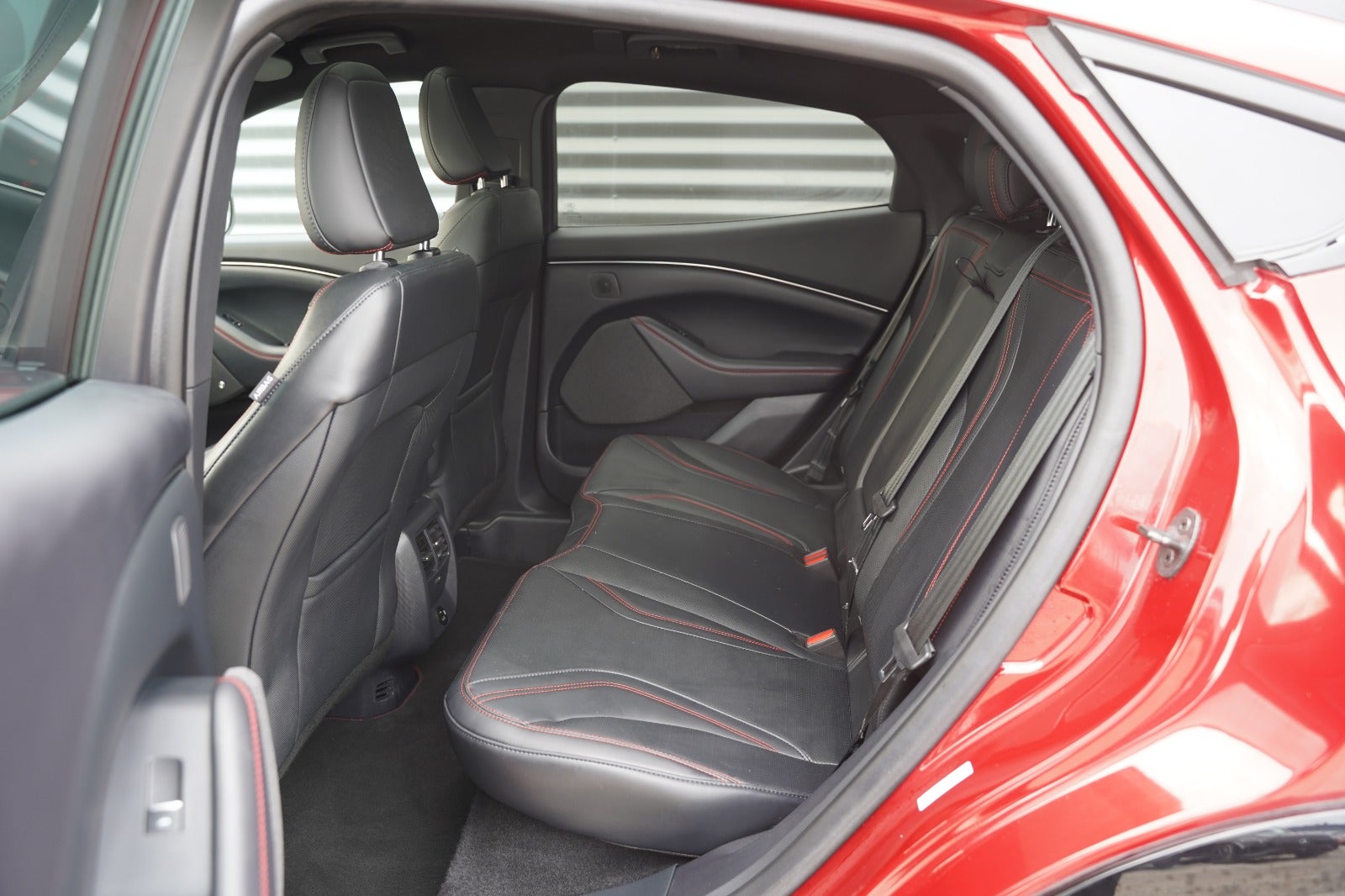 Billede af Ford Mustang Mach-E 88 Premium Extended Range