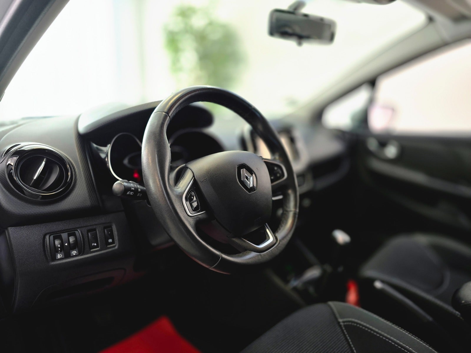 Billede af Renault Clio IV 0,9 TCe 90 Zen Sport Tourer