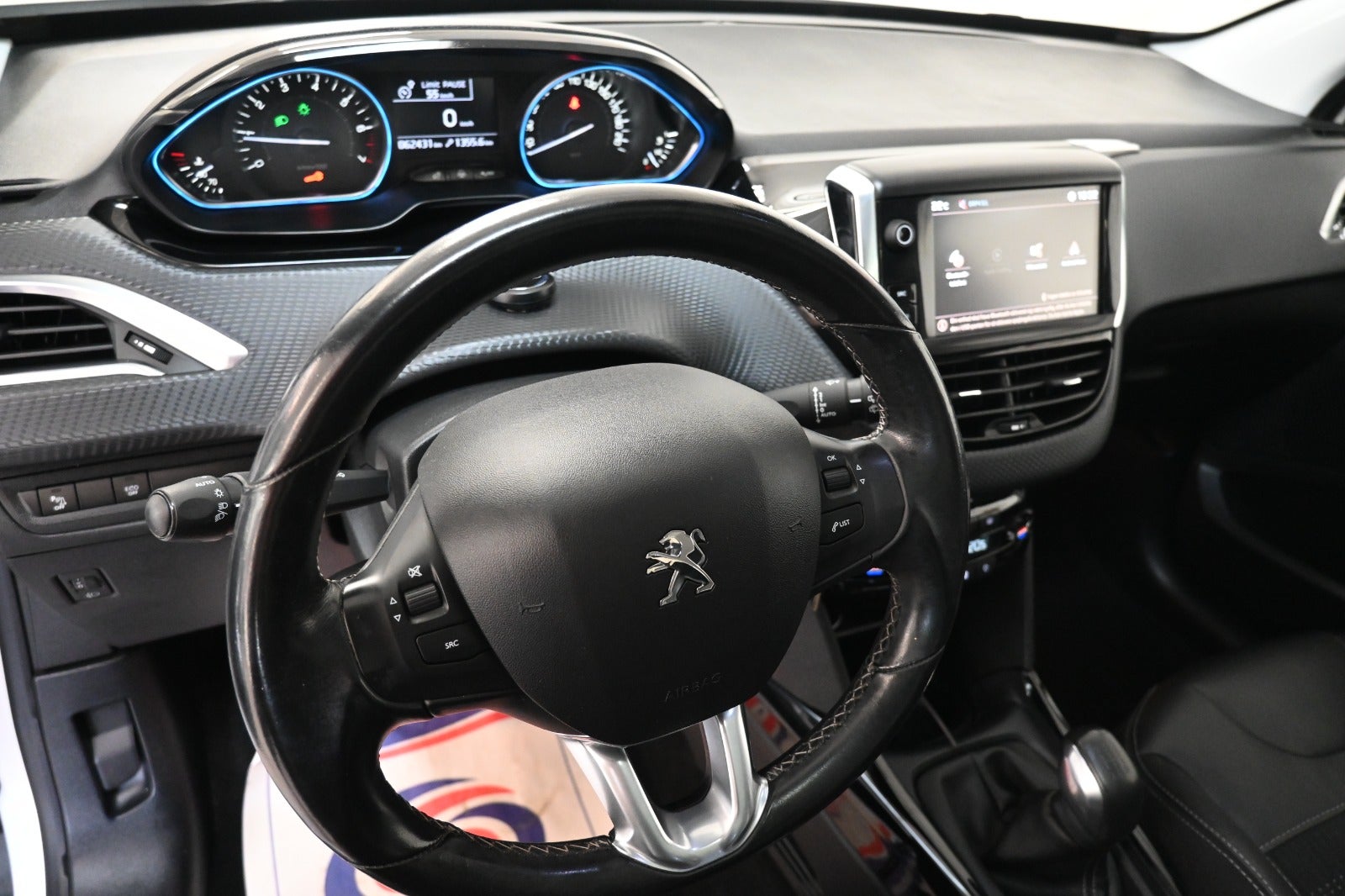 Peugeot 2008 e-THP 110 Desire Sky
