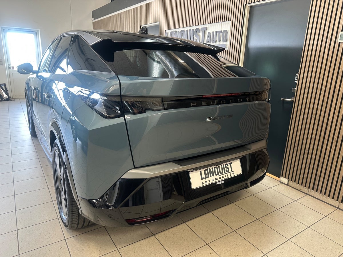 Peugeot e-3008 GT