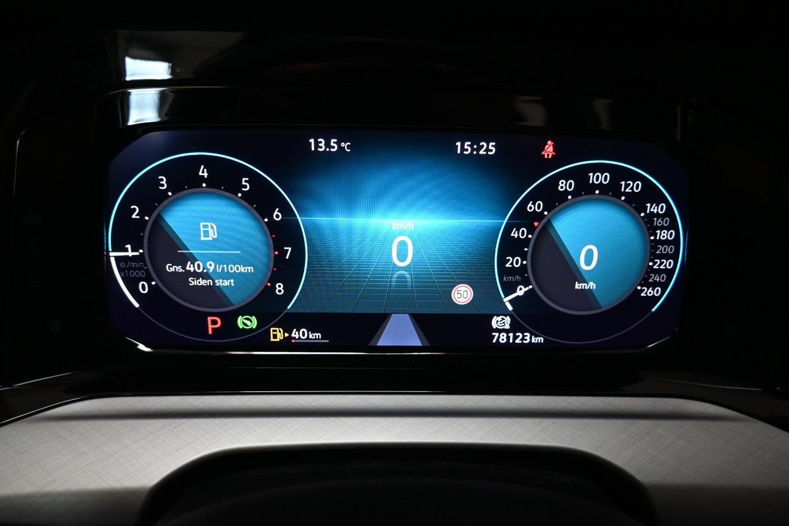 VW Golf VIII eTSi 130 Life Variant DSG