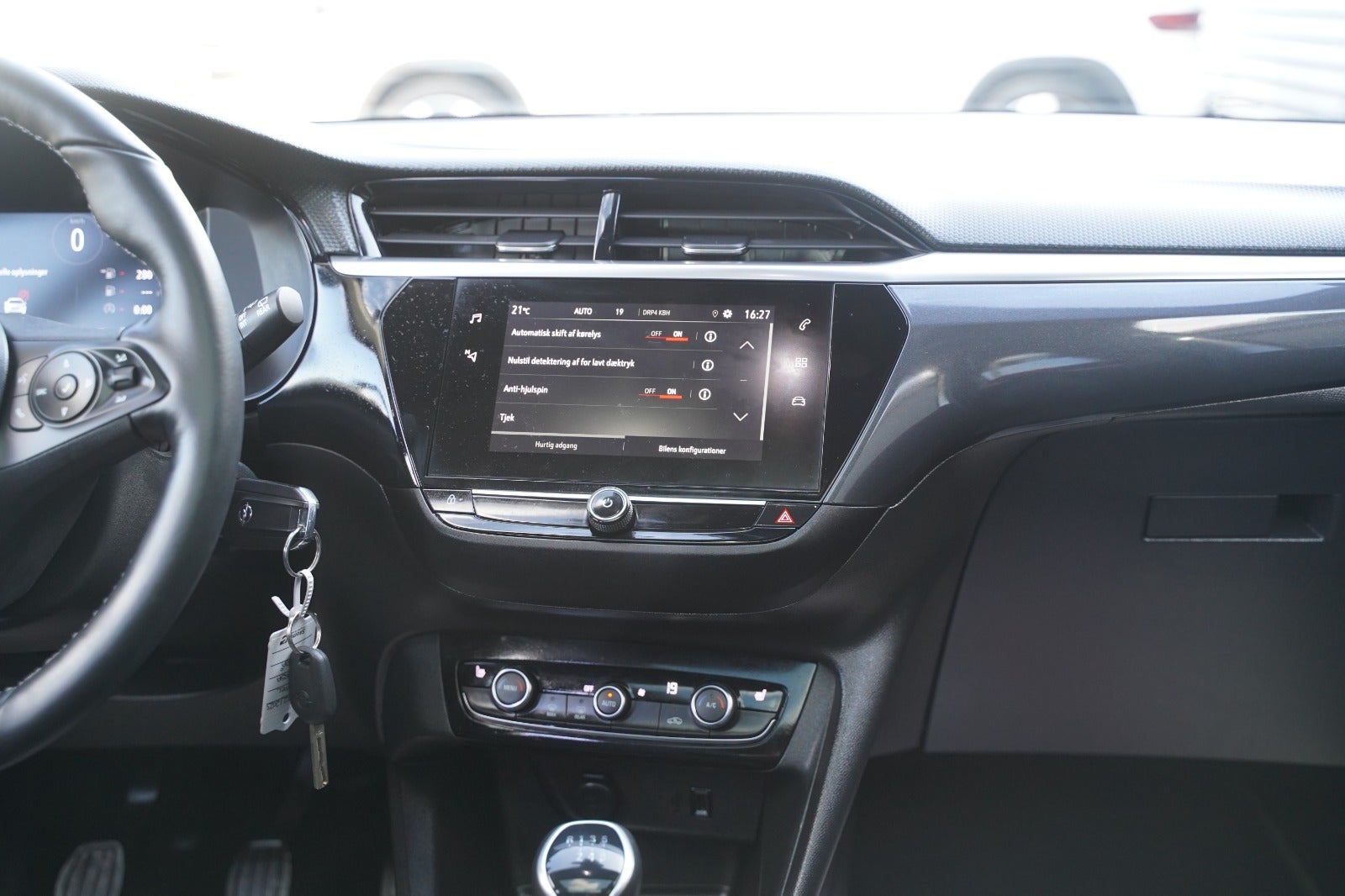 Billede af Opel Corsa 1,2 T 100 Elegance Sky